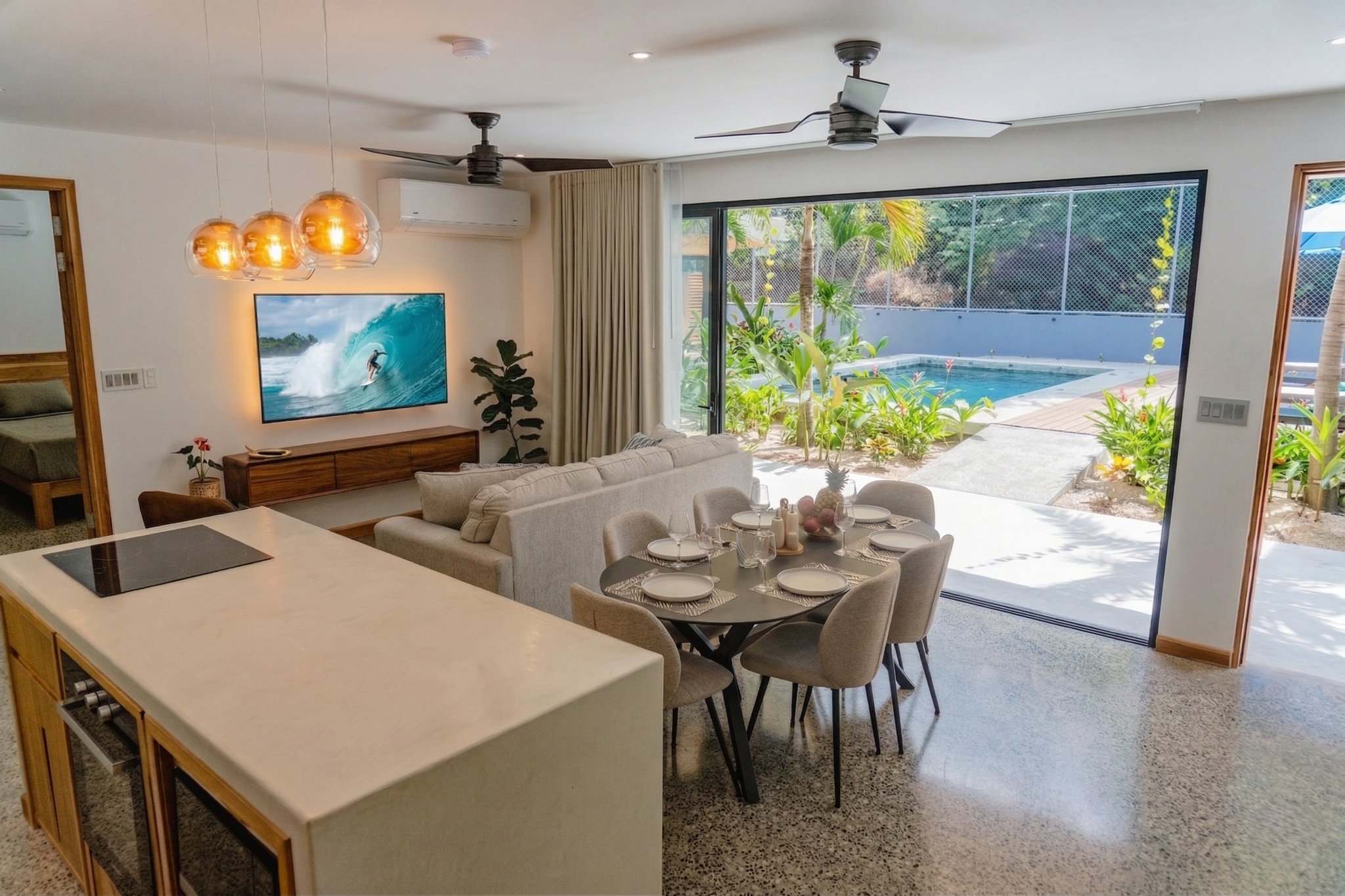 Quetzal suite — living area facing pool
